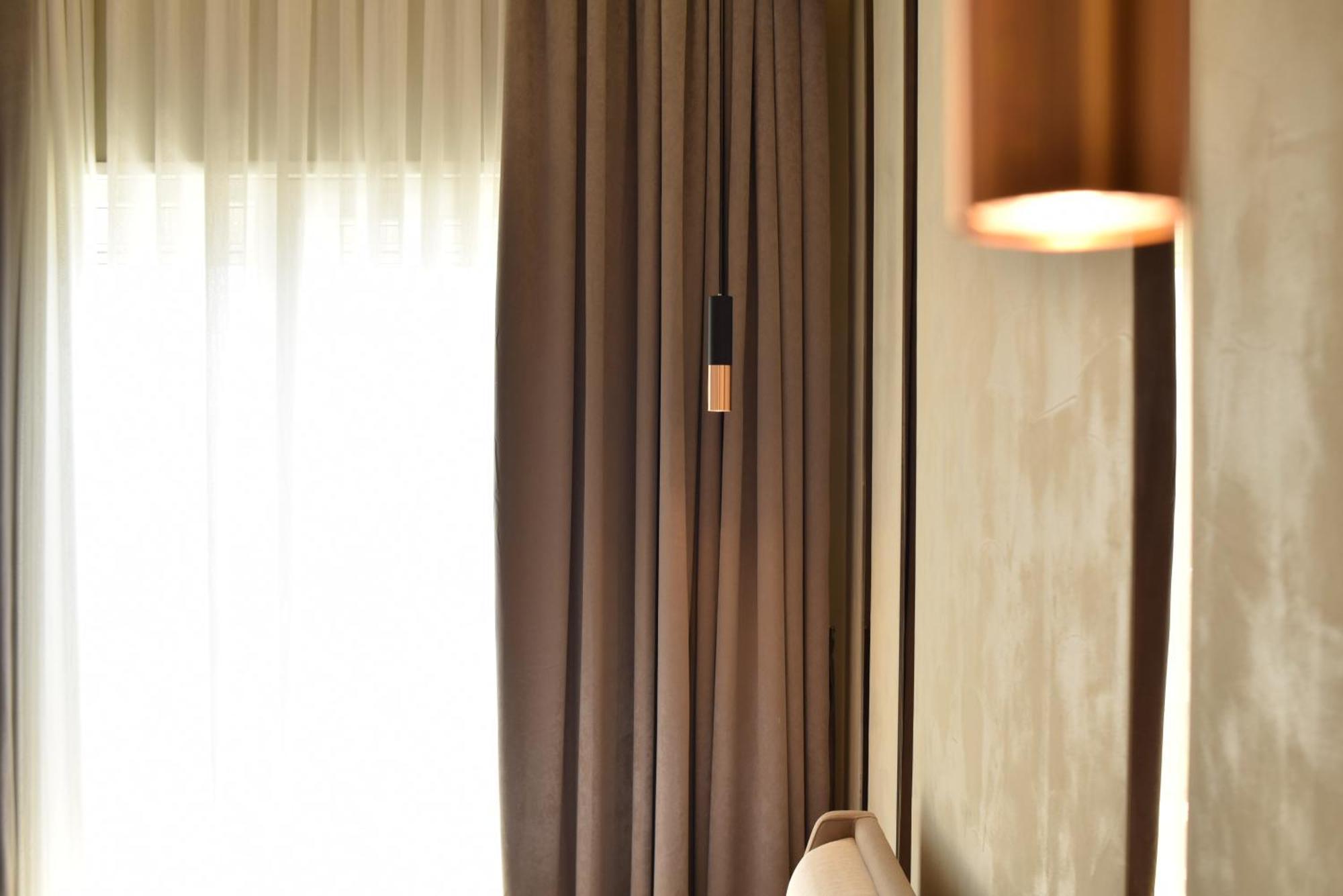 Nuna Hotel Radhimë エクステリア 写真