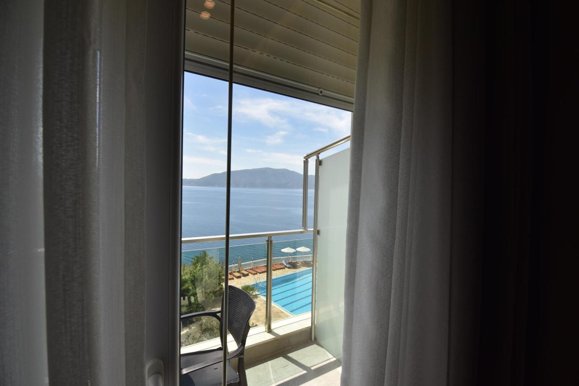 Nuna Hotel Radhimë 部屋 写真