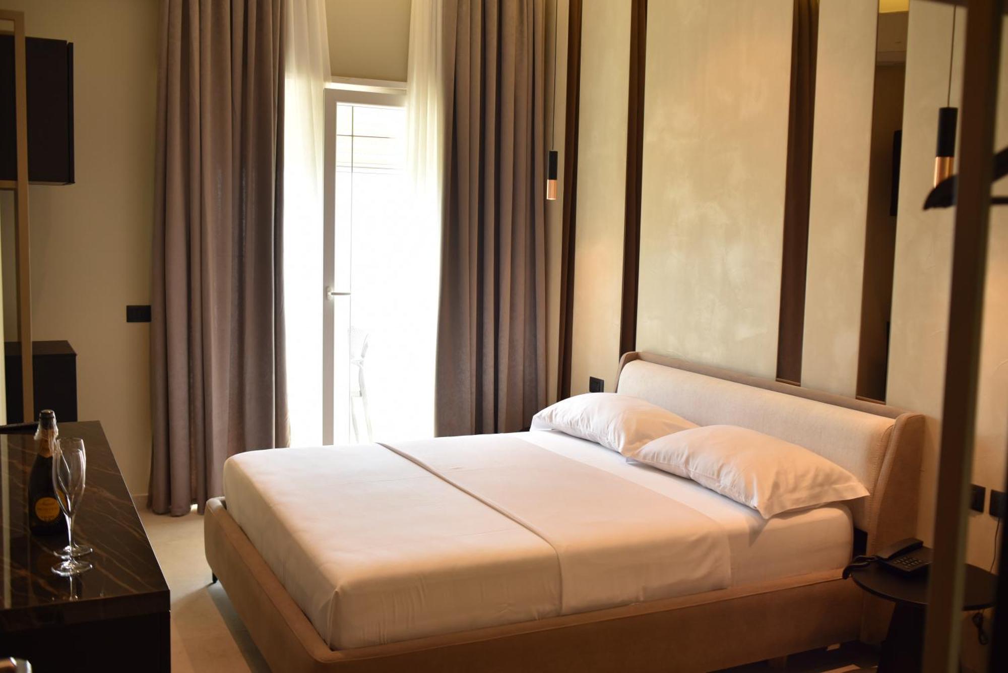 Nuna Hotel Radhimë 部屋 写真