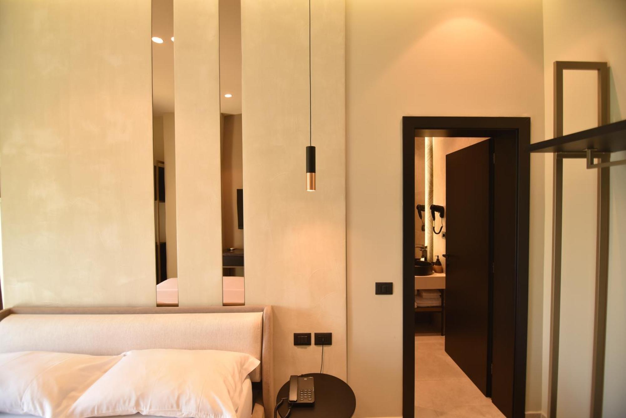 Nuna Hotel Radhimë 部屋 写真