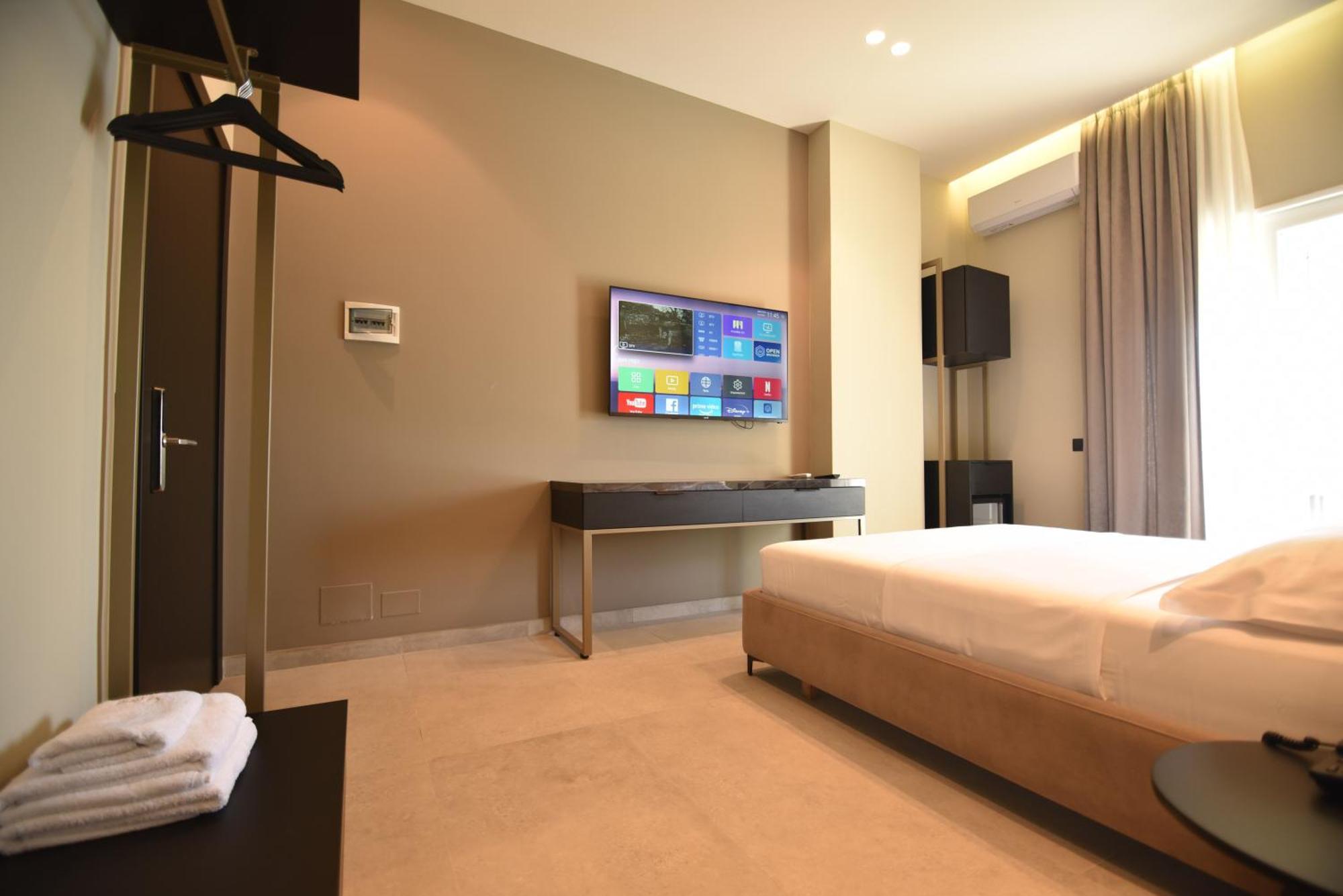 Nuna Hotel Radhimë 部屋 写真